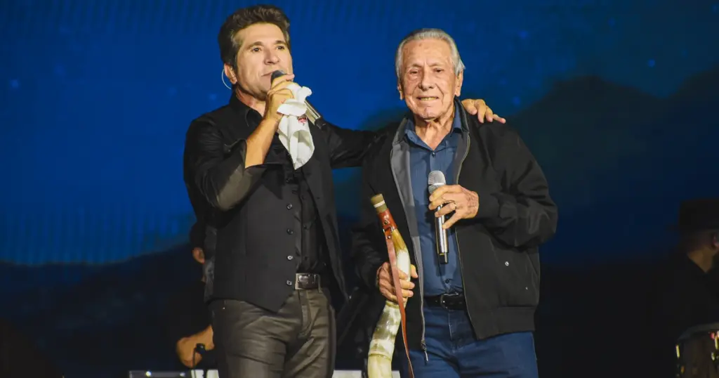 Daniel e seu pai durante o show no Jaguariúna Rodeo Festival 2026
